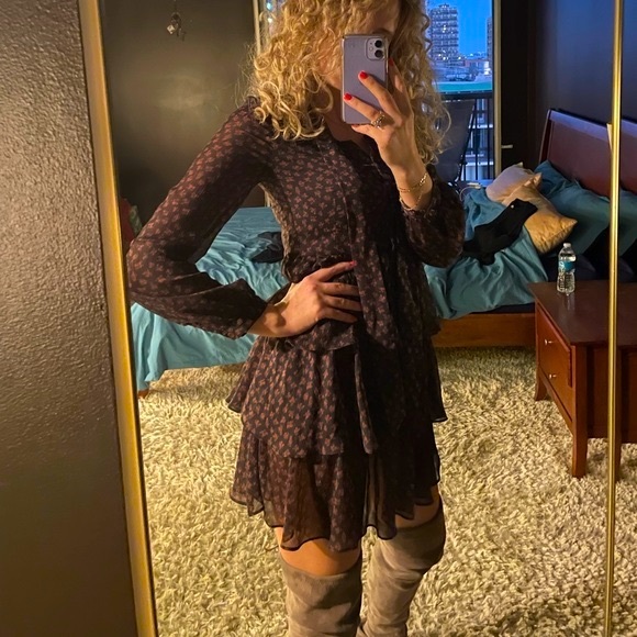 Dress - Picture 3 of 7